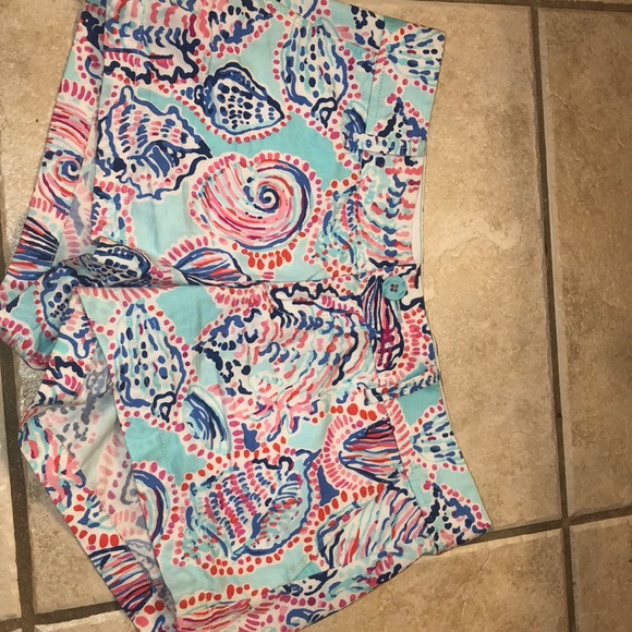 Lilly Pulitzer Shorts - Picture 3 of 3